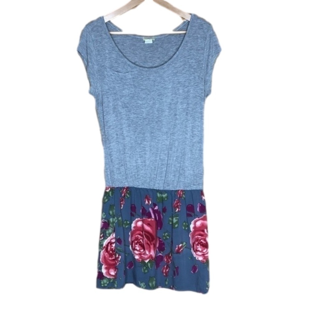 𝅺Nicolette scoop neck cap sleeve dropped waist floral skirt dress size M